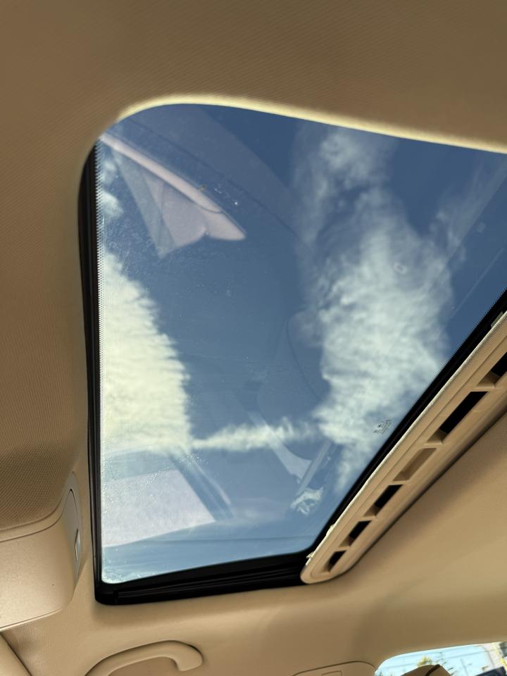 Volkswagen Passat SE PZEV 6A w/ Sunroof & Nav 2016
