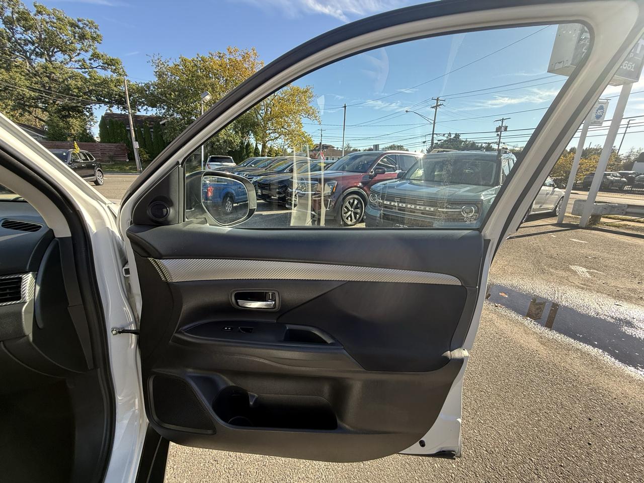 Mitsubishi Outlander SE AWD 2016