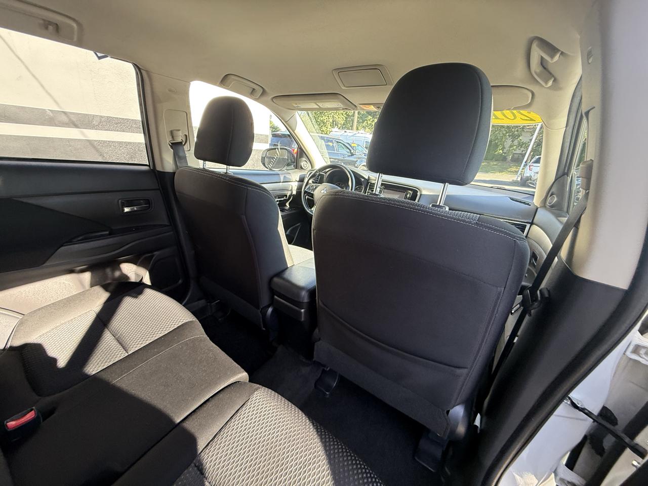 Mitsubishi Outlander SE AWD 2016