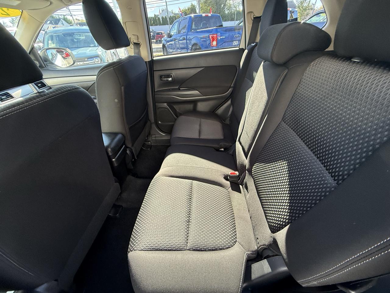 Mitsubishi Outlander SE AWD 2016