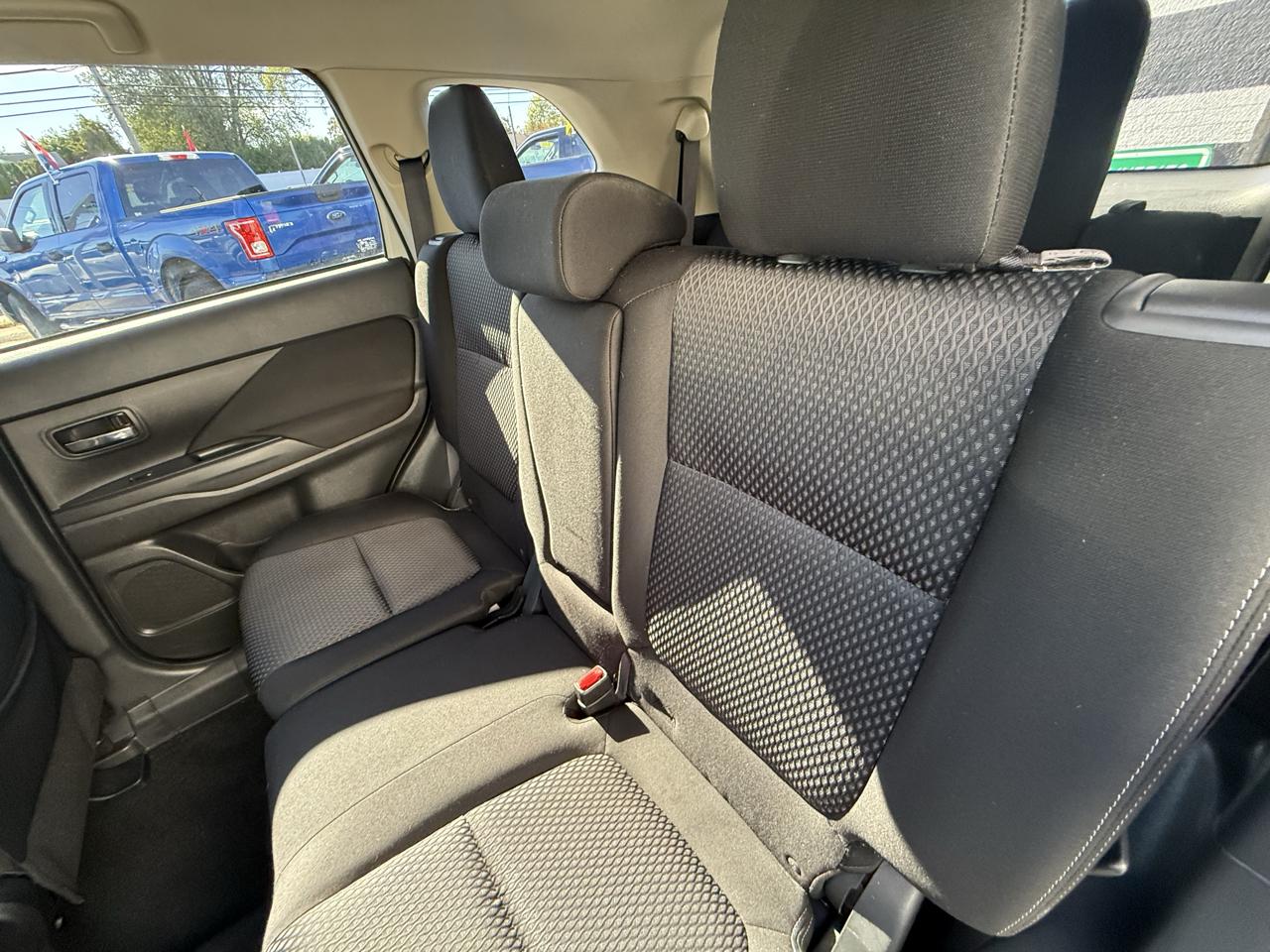 Mitsubishi Outlander SE AWD 2016