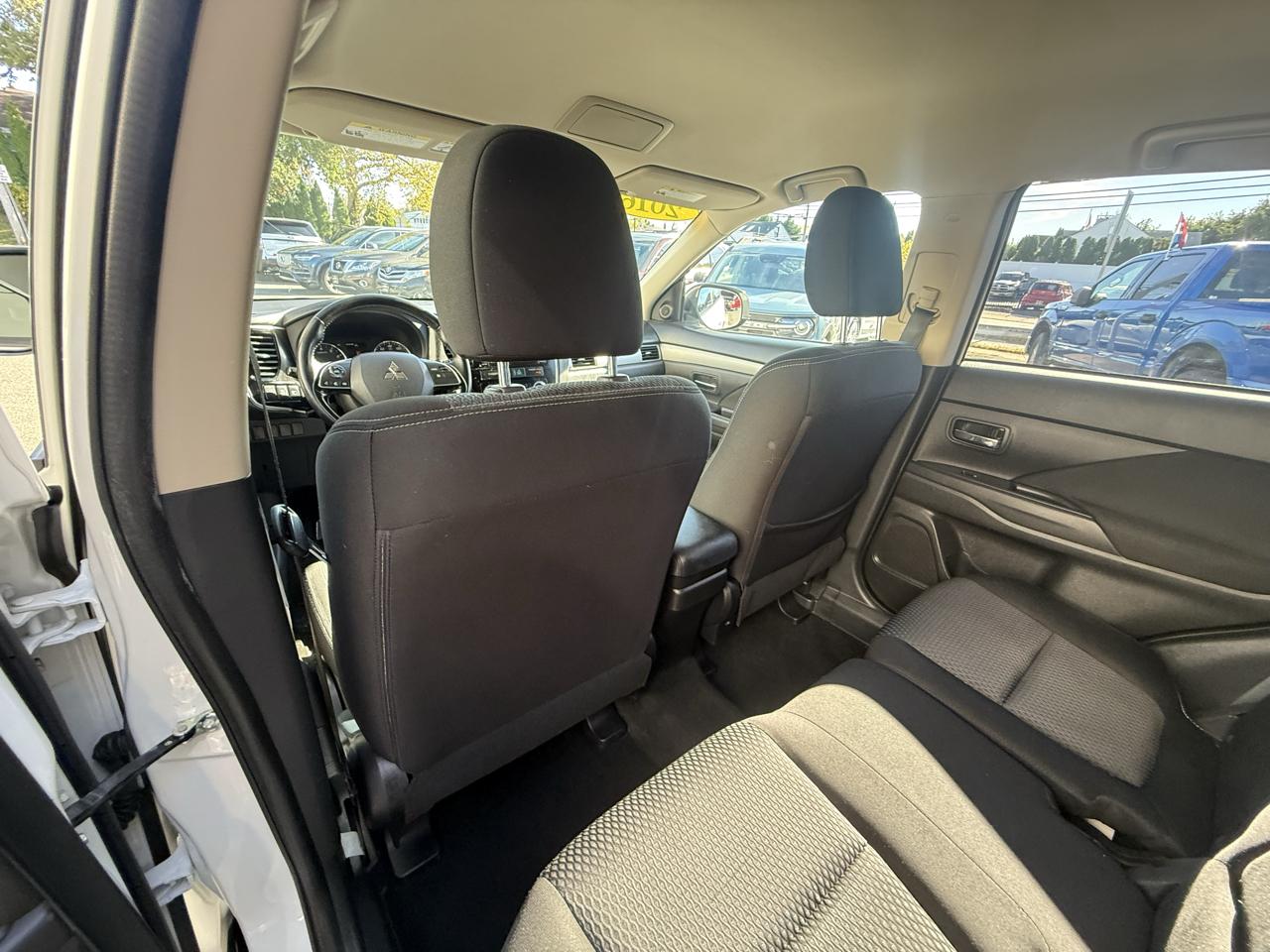 Mitsubishi Outlander SE AWD 2016