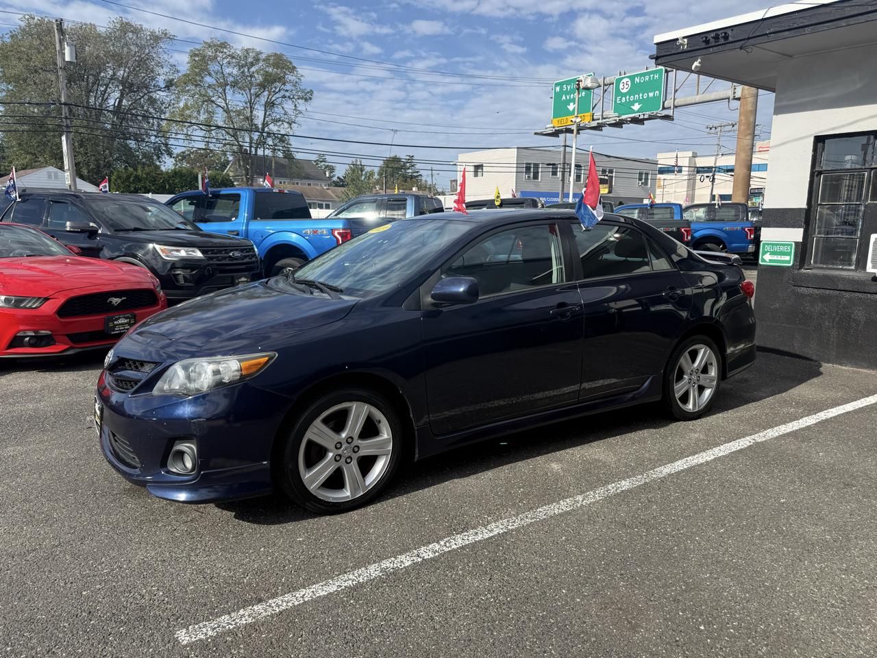 Toyota Corolla S 4D Sedan 2013