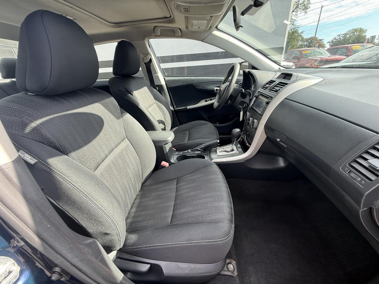 Toyota Corolla S 4D Sedan 2013