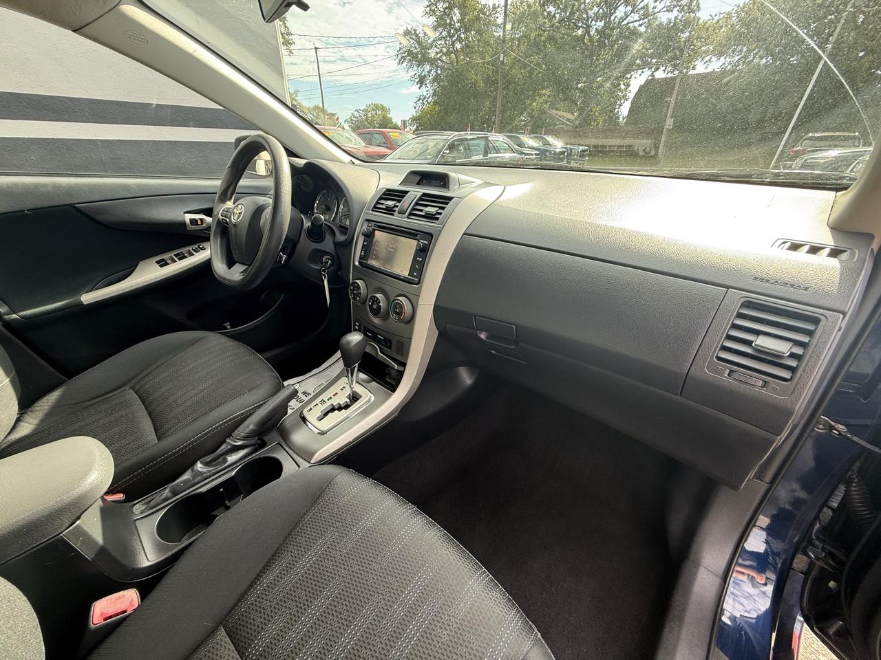 Toyota Corolla S 4D Sedan 2013