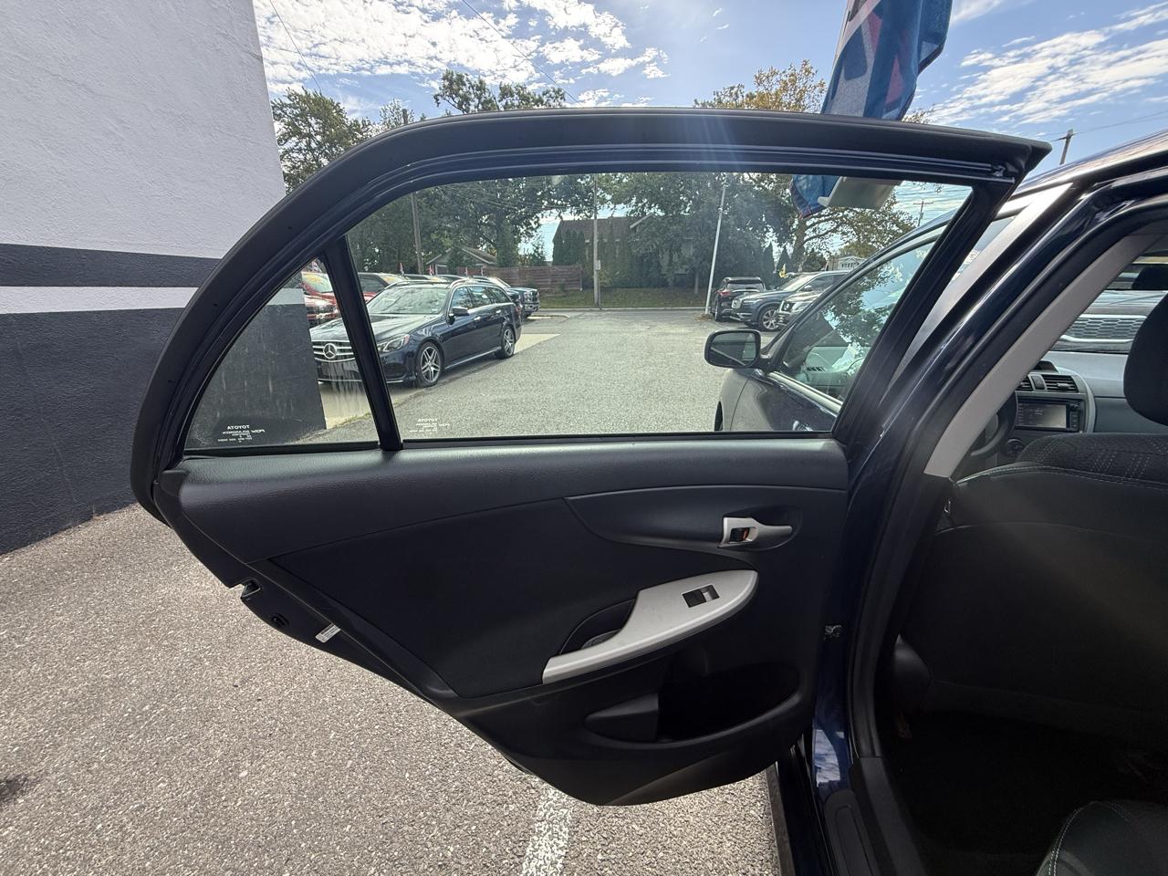 Toyota Corolla S 4D Sedan 2013