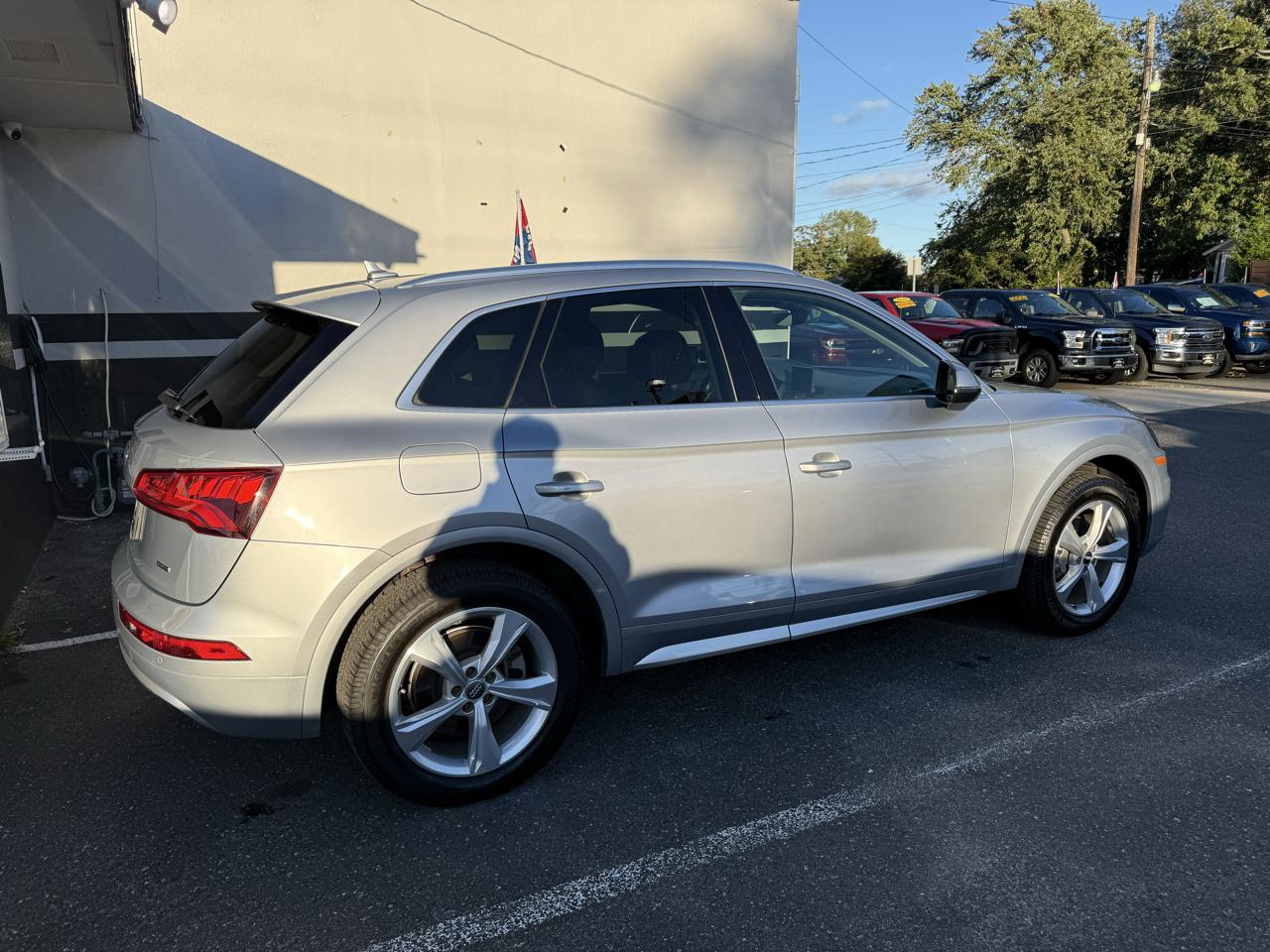 Audi Q5 2.0T Premium quattro 2020