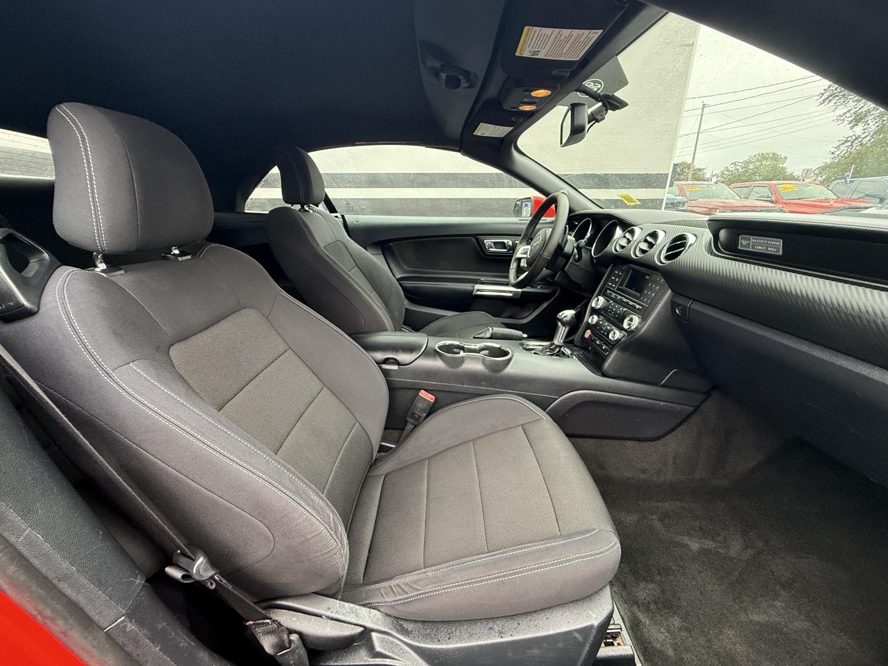 Ford Mustang V6 Convertible 2015