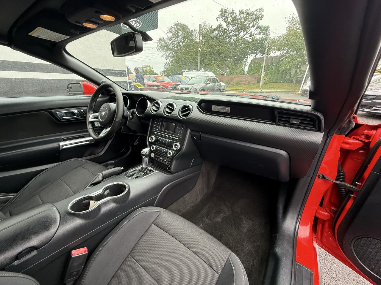 Ford Mustang V6 Convertible 2015