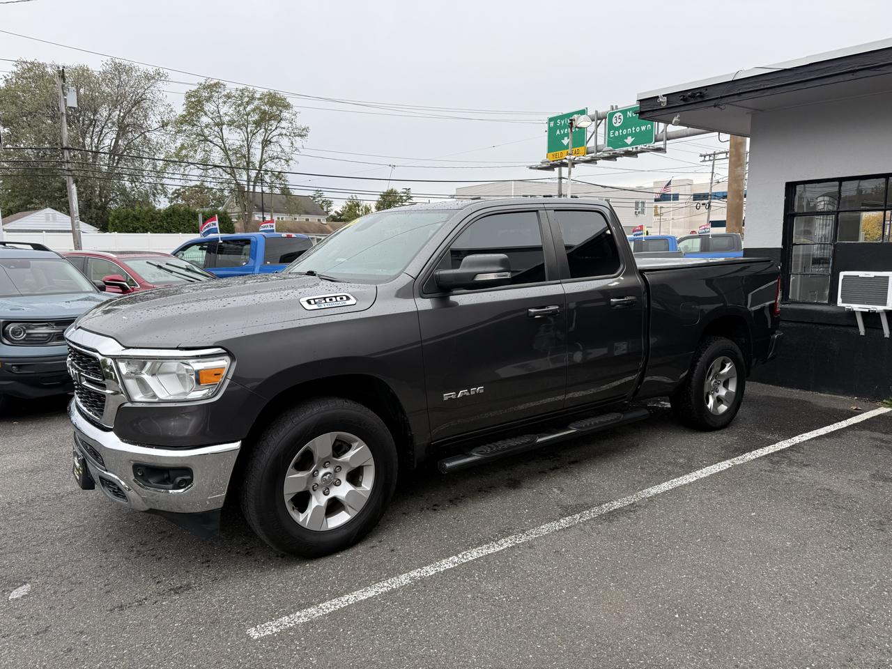 RAM 1500 Lone Star Crew Cab SB 4WD 2022