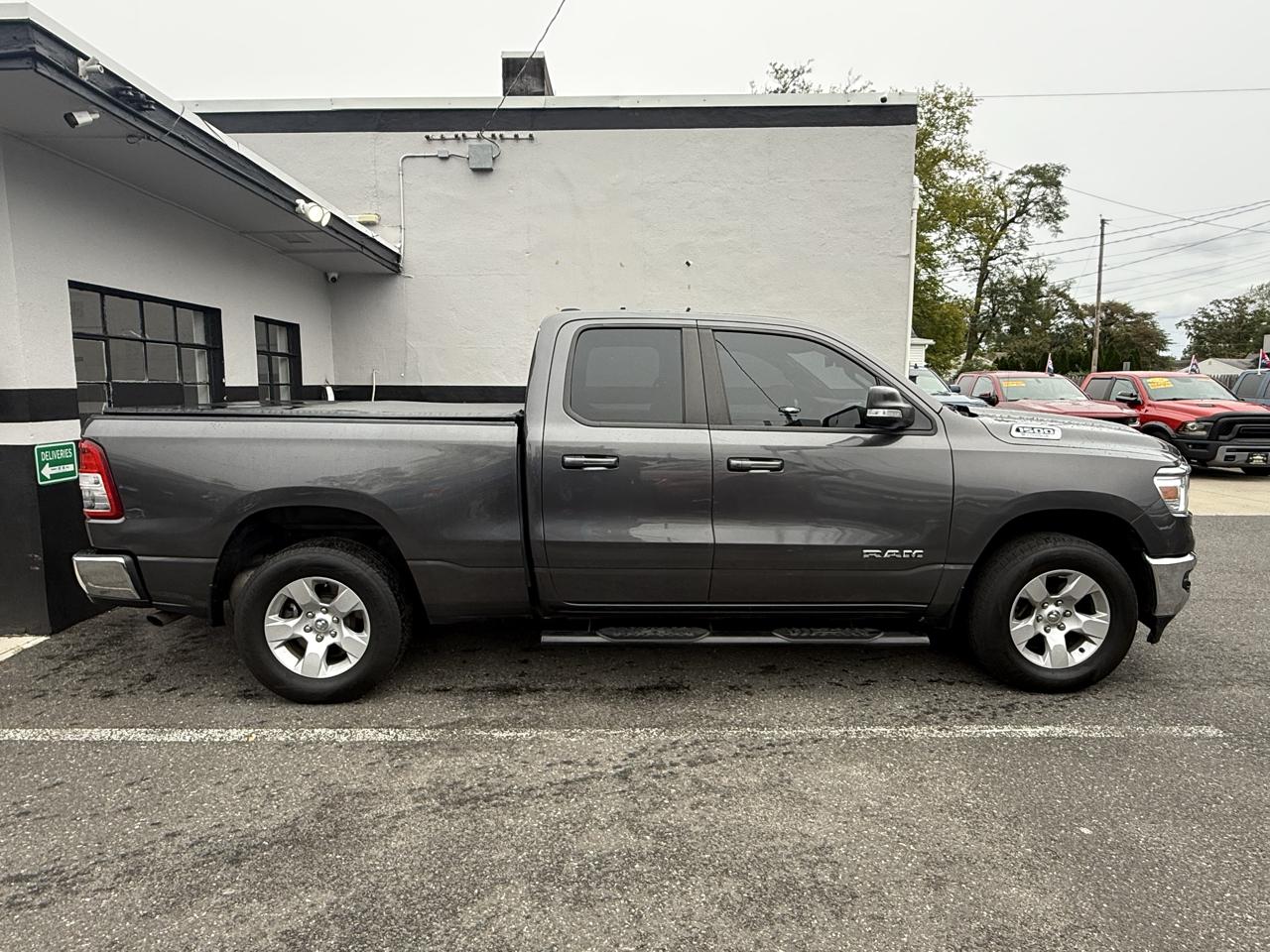RAM 1500 Lone Star Crew Cab SB 4WD 2022