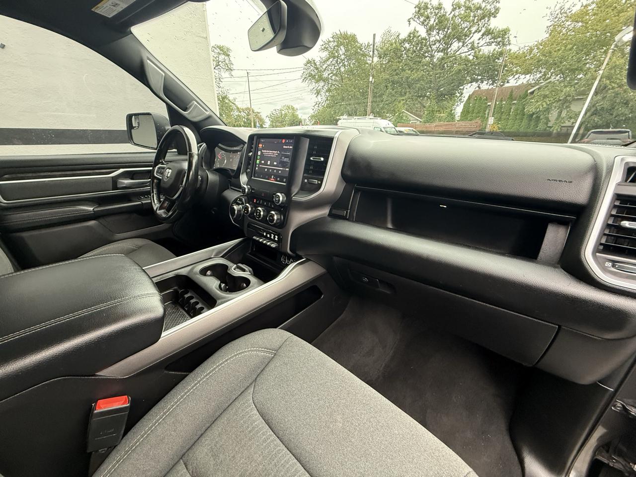 RAM 1500 Lone Star Crew Cab SB 4WD 2022
