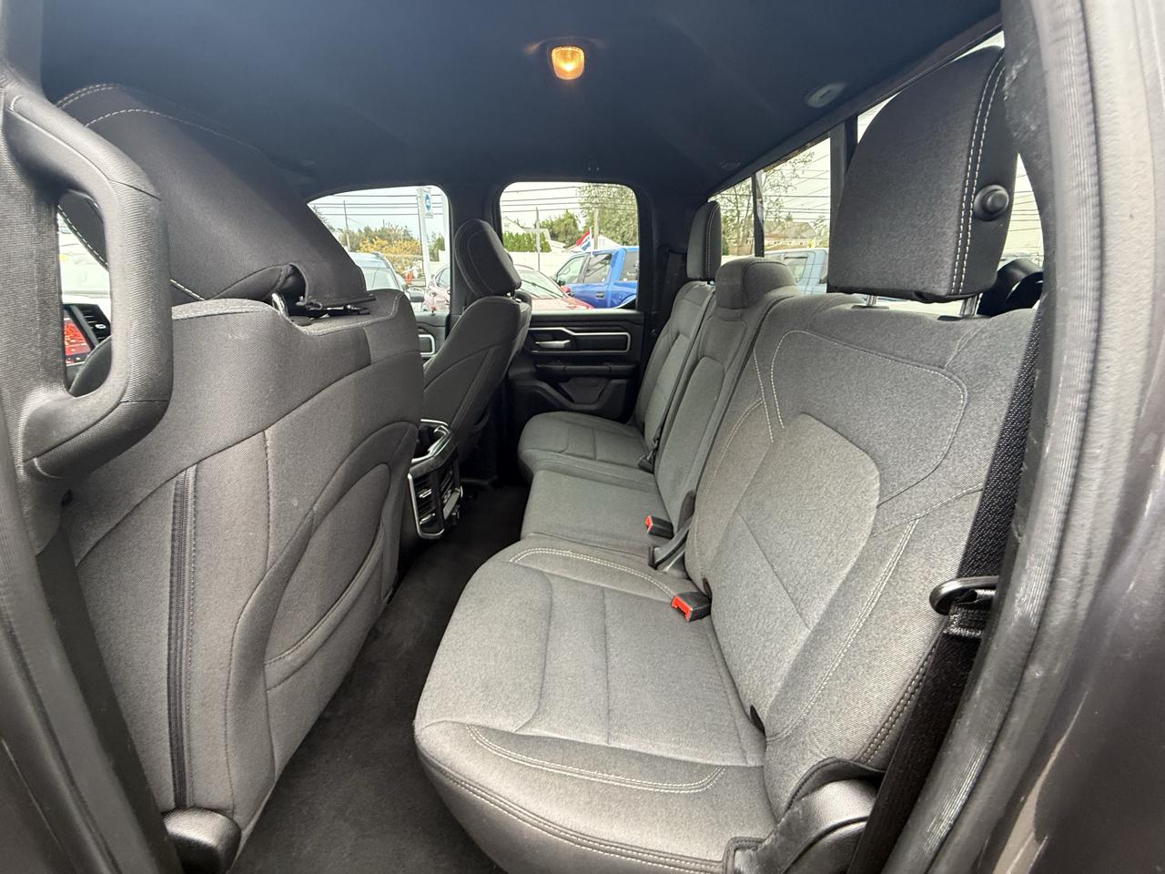 RAM 1500 Lone Star Crew Cab SB 4WD 2022