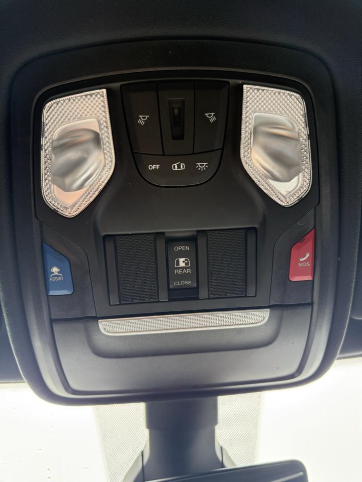 RAM 1500 Lone Star Crew Cab SB 4WD 2022