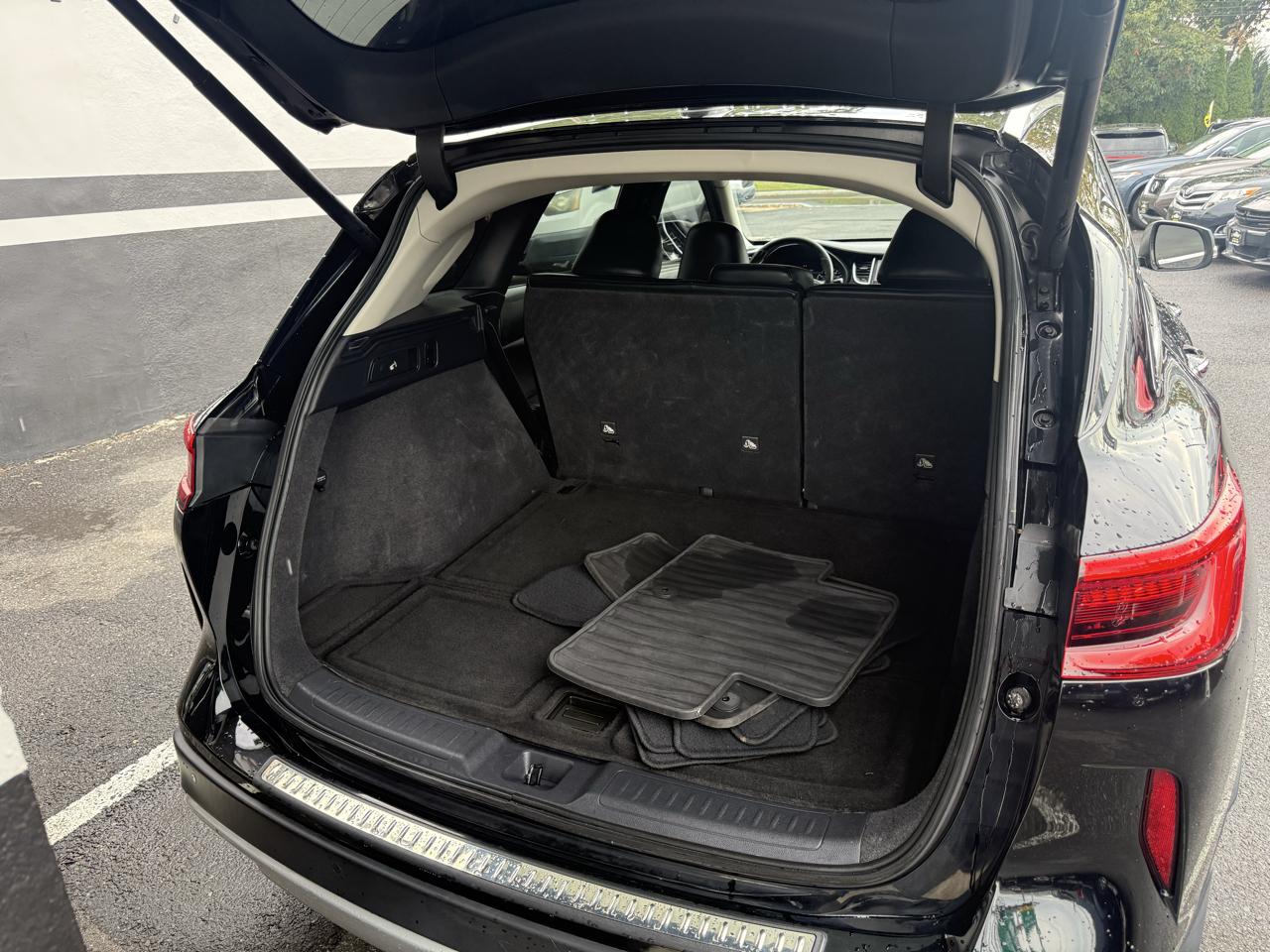 Infiniti QX50 ESSENTIAL AWD 2019