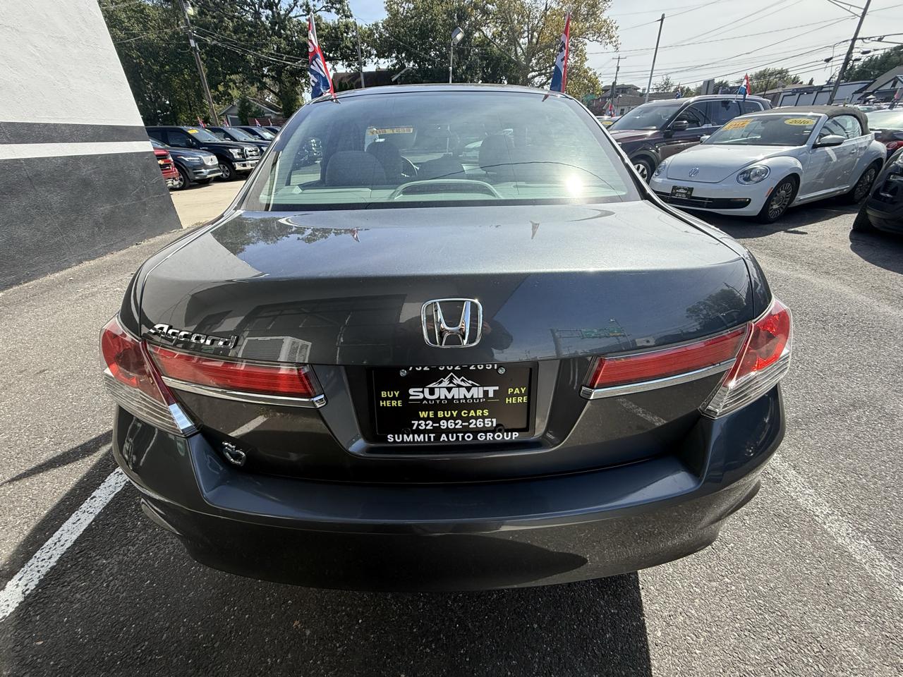 Honda Accord LX sedan AT 2012