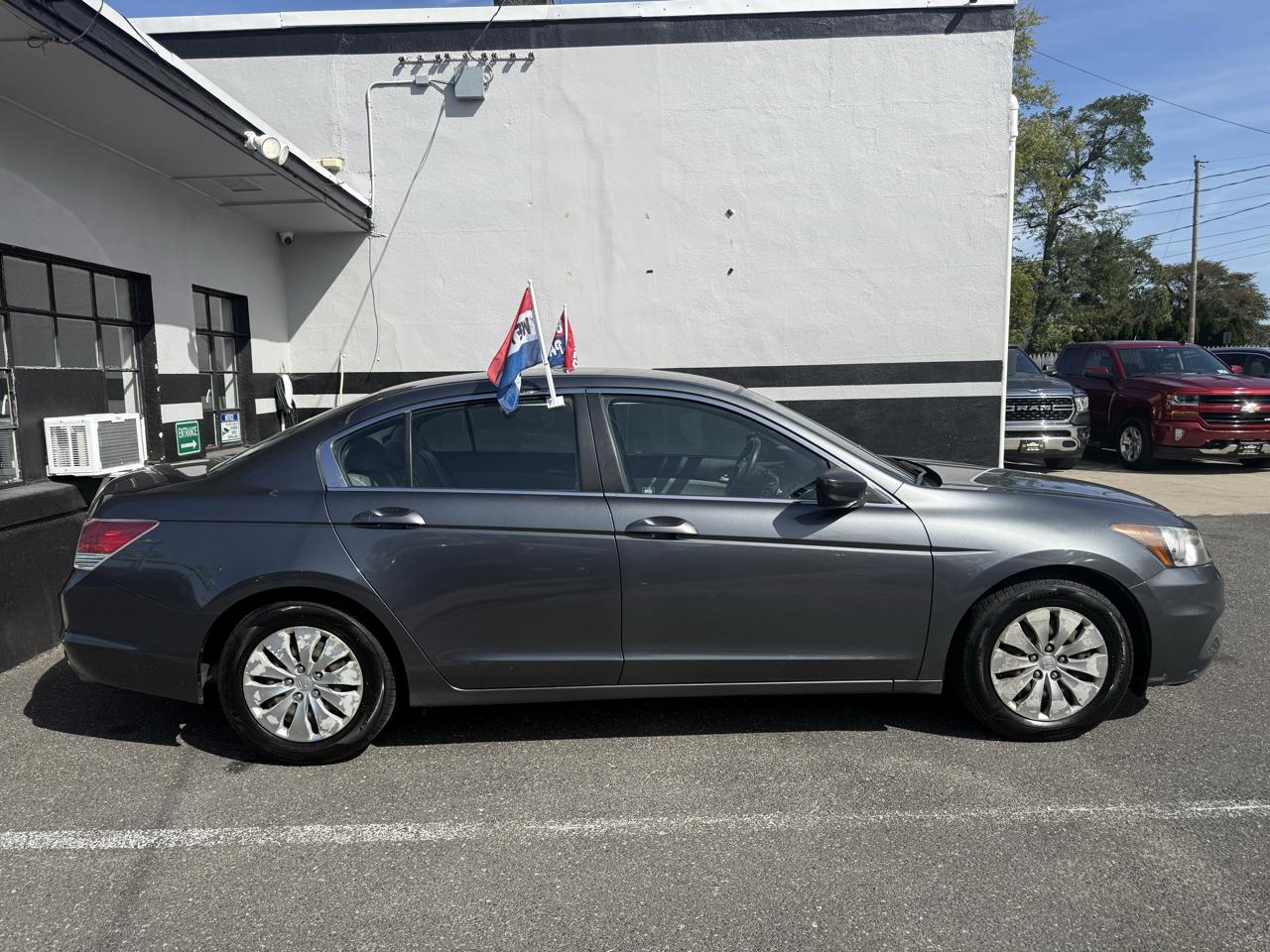 Honda Accord LX sedan AT 2012