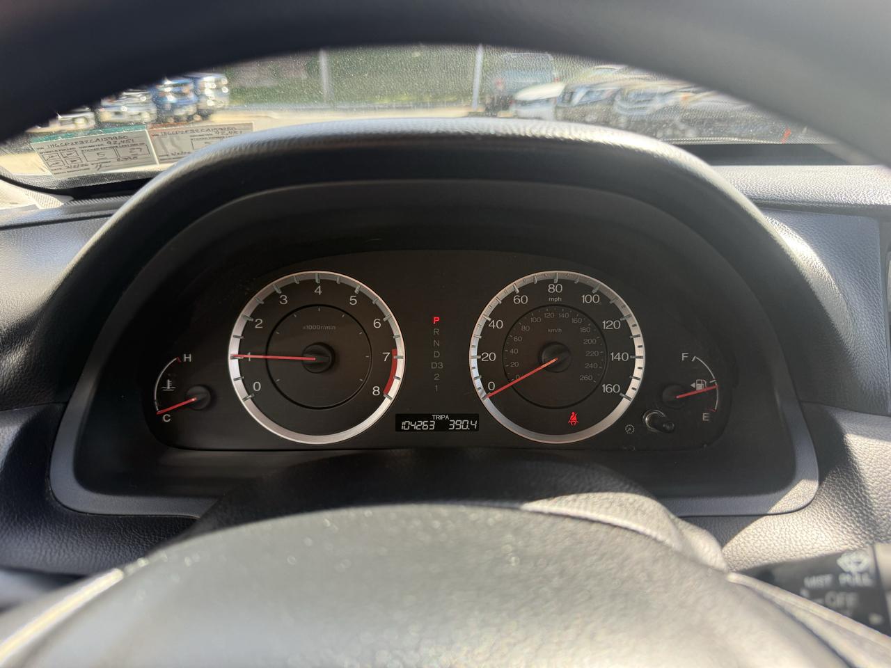 Honda Accord LX sedan AT 2012