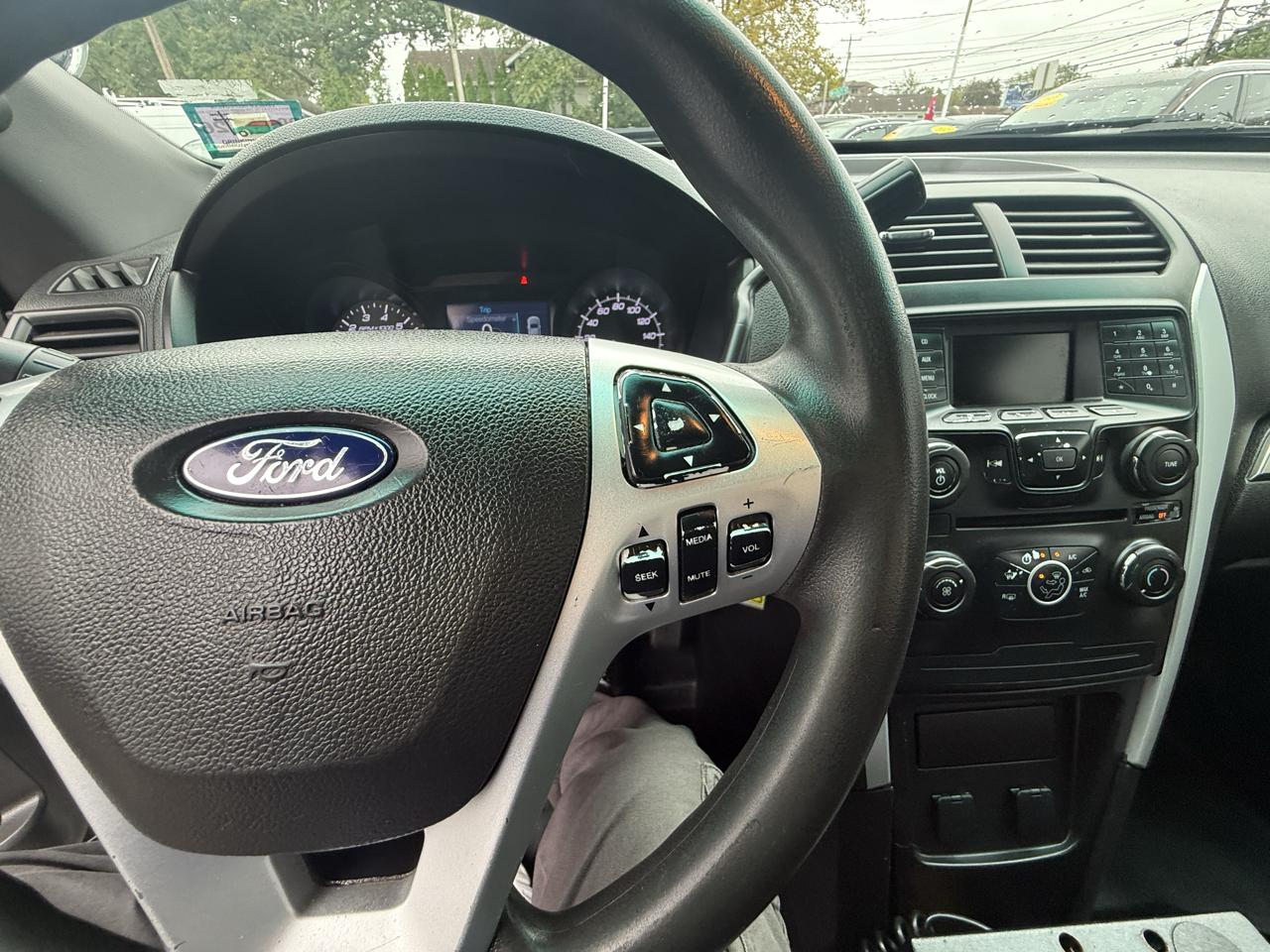 Ford Explorer Police 4WD 2015