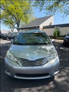 2016 Toyota Sienna 