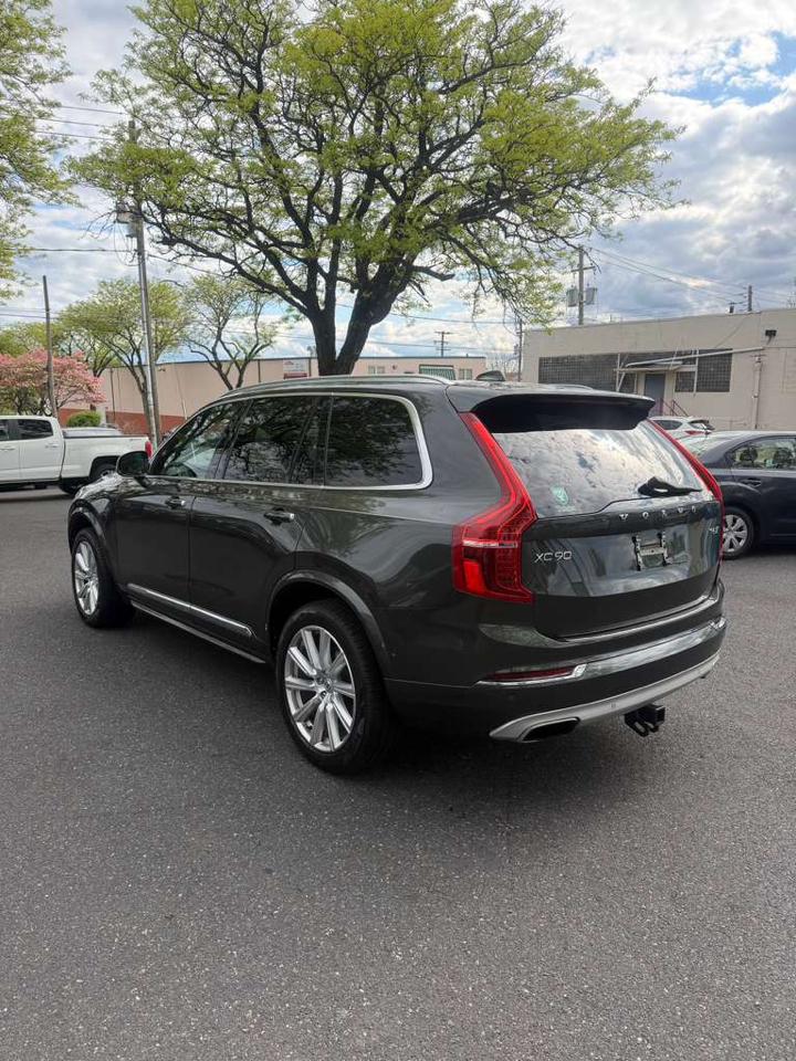 Volvo XC90  2018