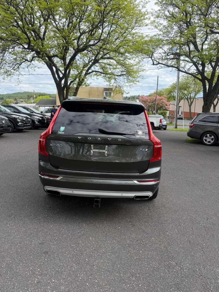 Volvo XC90  2018
