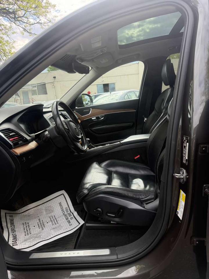Volvo XC90  2018