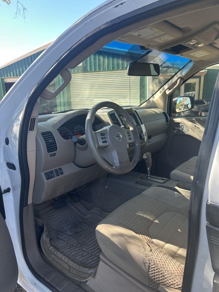 Nissan Frontier SV King Cab 6MT 2WD 2014