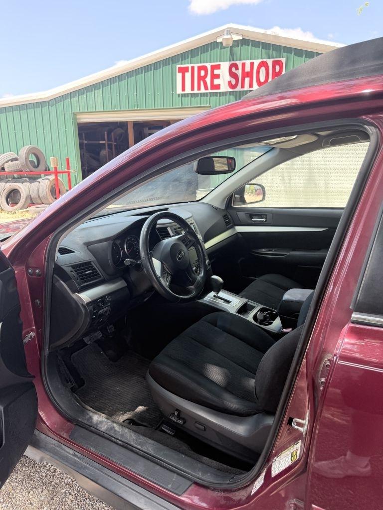 Subaru Outback 2.5i Premium 2013