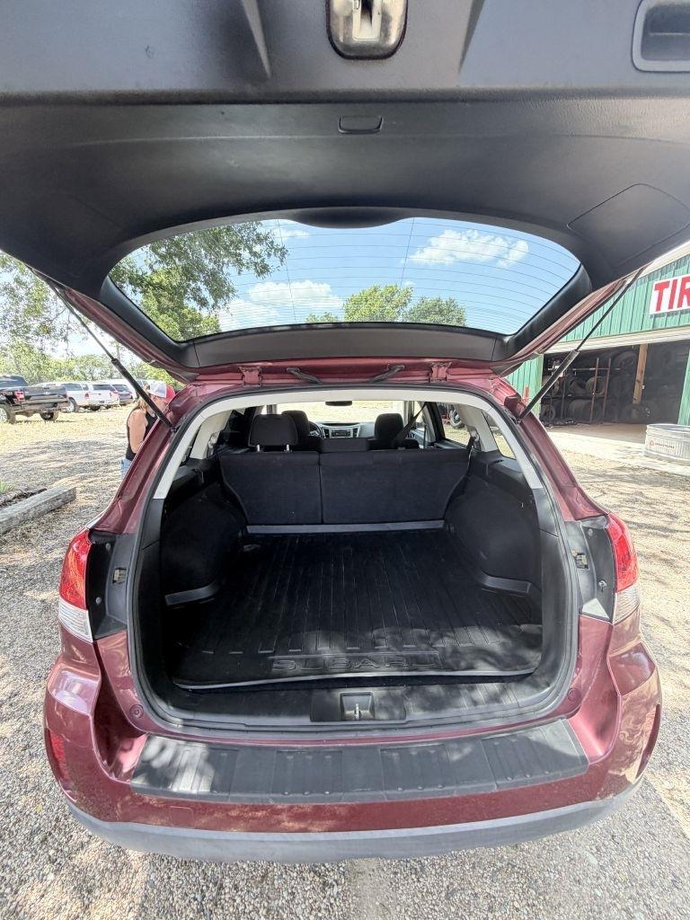 Subaru Outback 2.5i Premium 2013