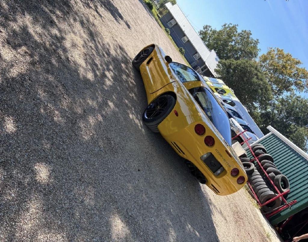 Chevrolet Corvette Coupe 2002