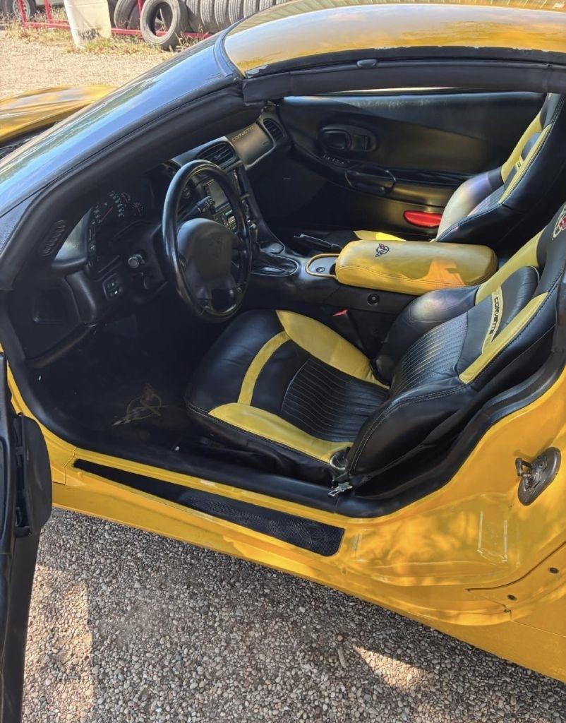 Chevrolet Corvette Coupe 2002