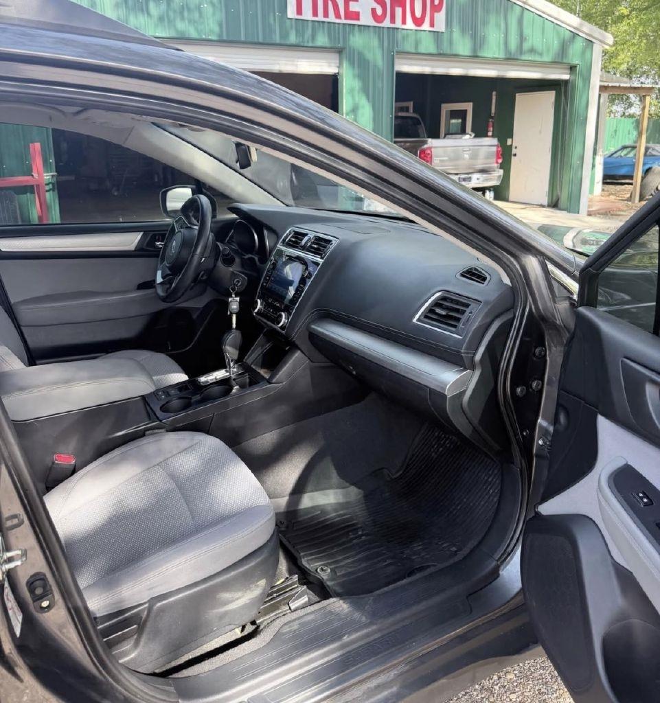 Subaru Outback 2.5i Premium 2019