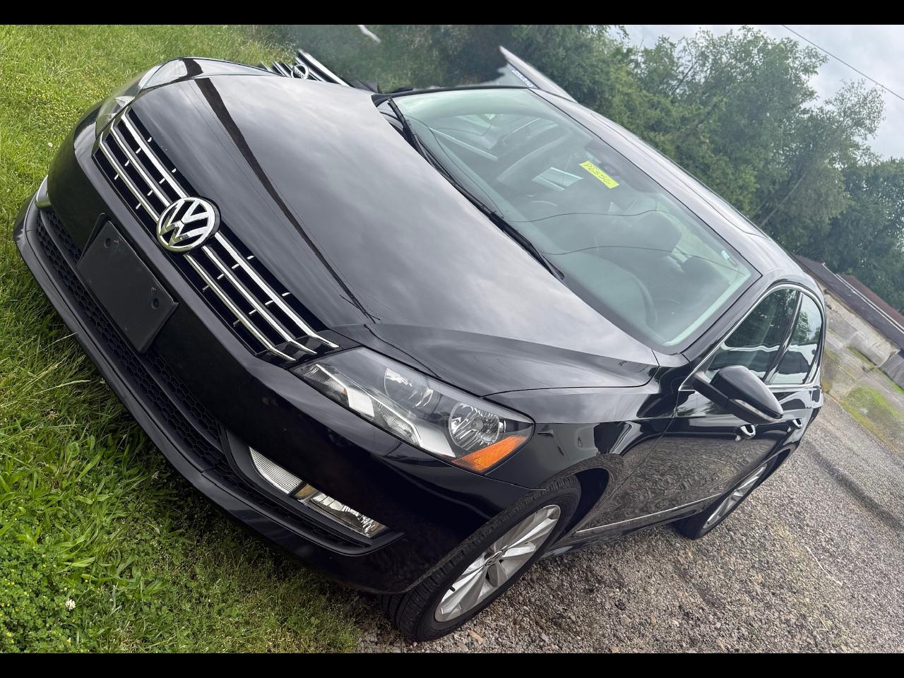Volkswagen Passat 2.5L SEL 2012
