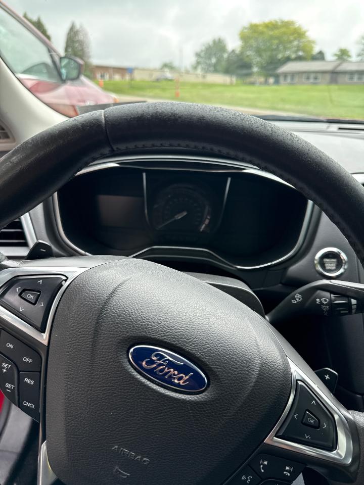 Ford Fusion Titanium AWD 2016