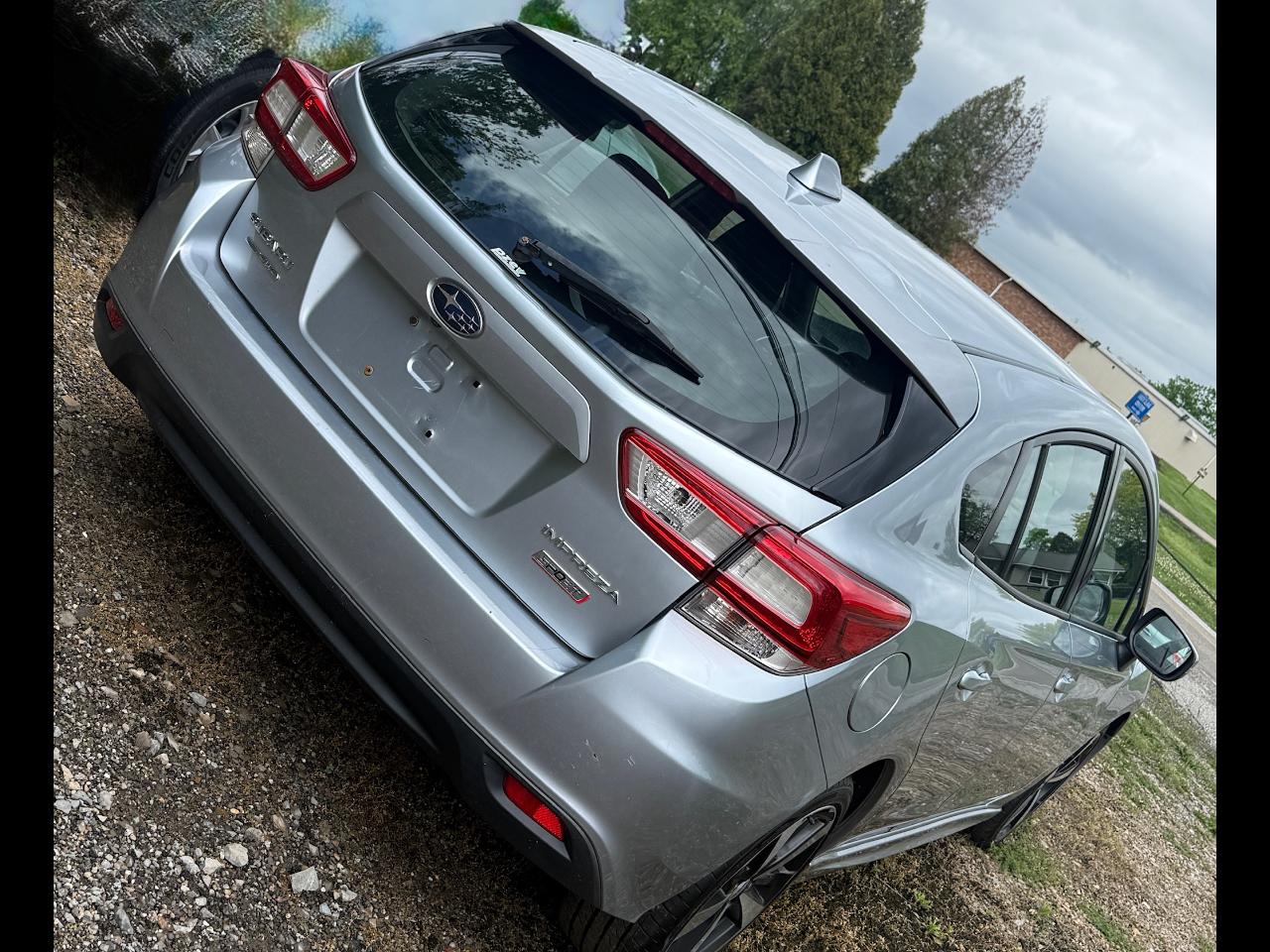 2017 Subaru Impreza 2.0i Sport CVT 5-Door