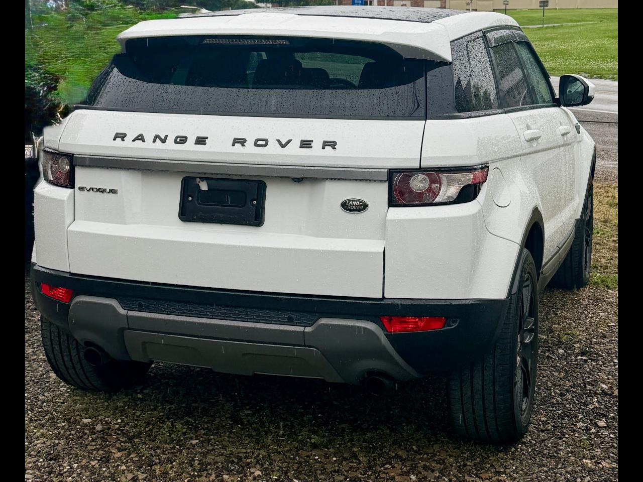 Land Rover Range Rover Evoque Pure Plus 5-Door 2015