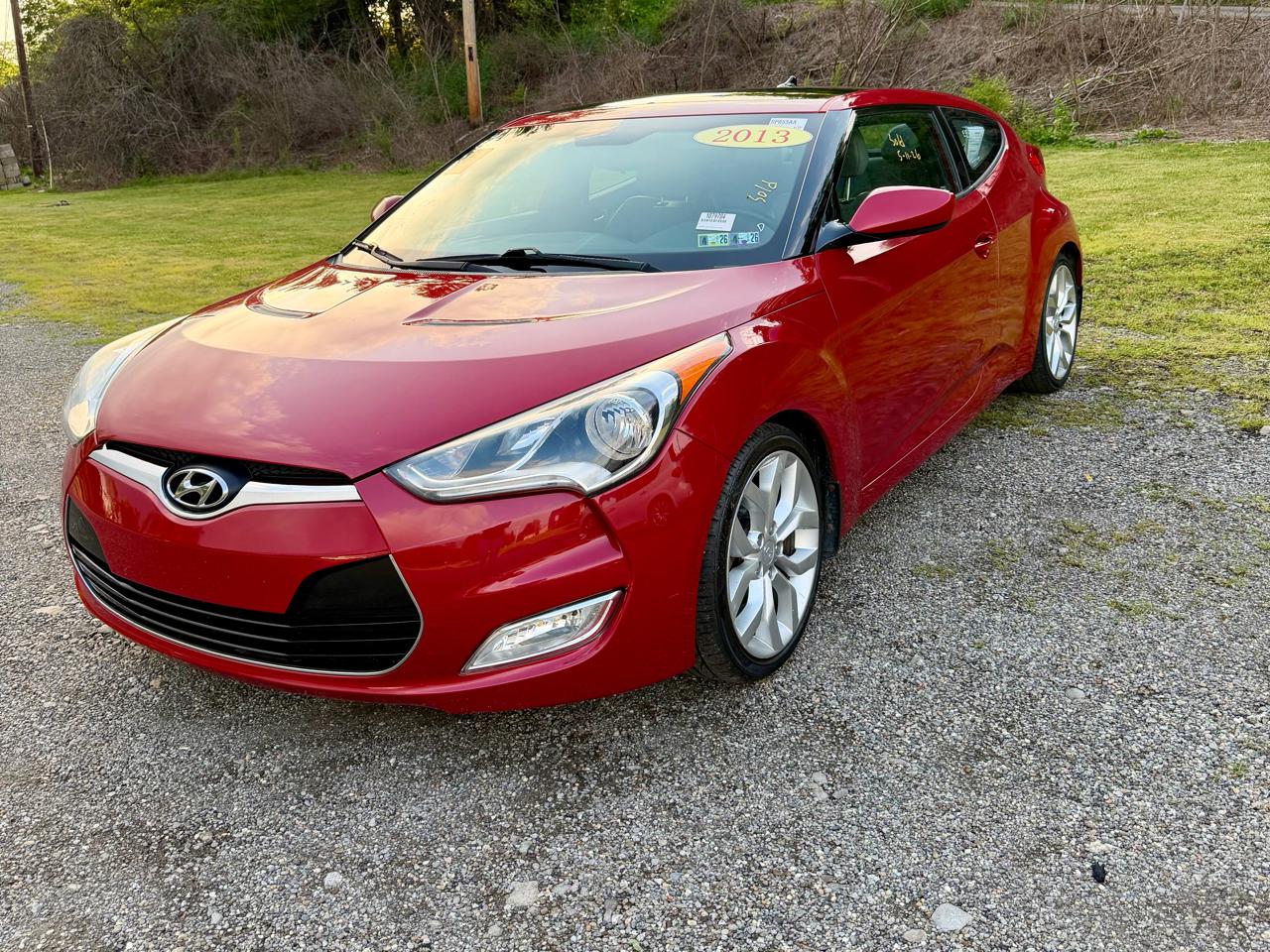 Hyundai Veloster Base 2013