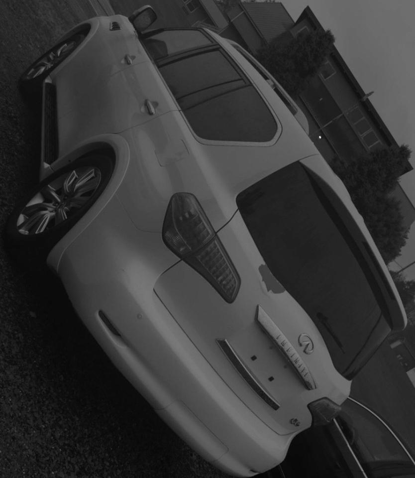 Infiniti QX56 4WD 2011