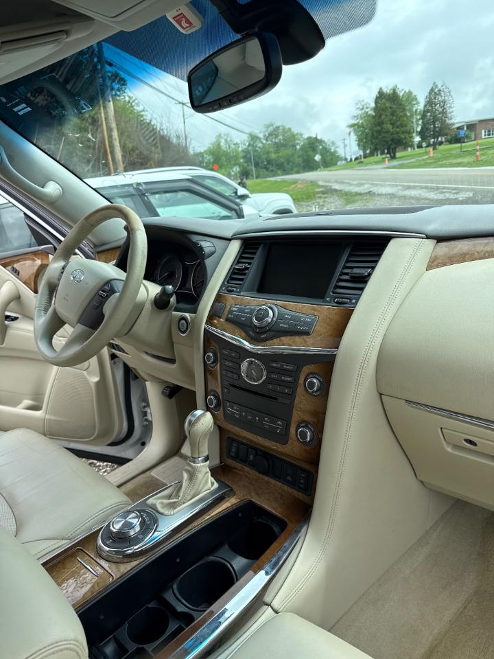 Infiniti QX56 4WD 2011