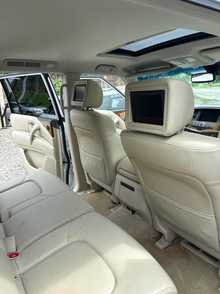 Infiniti QX56 4WD 2011