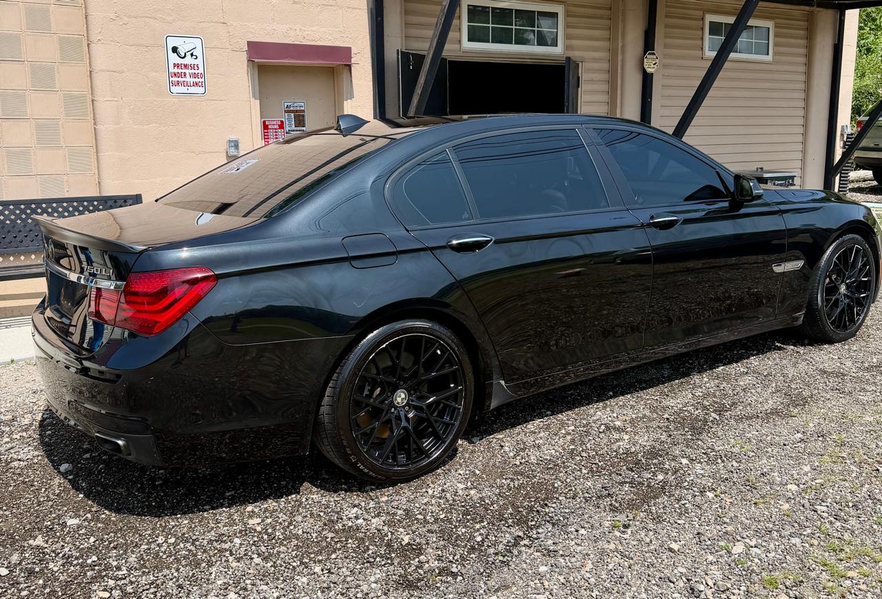 BMW Alpina B7 LWB xDrive 2013
