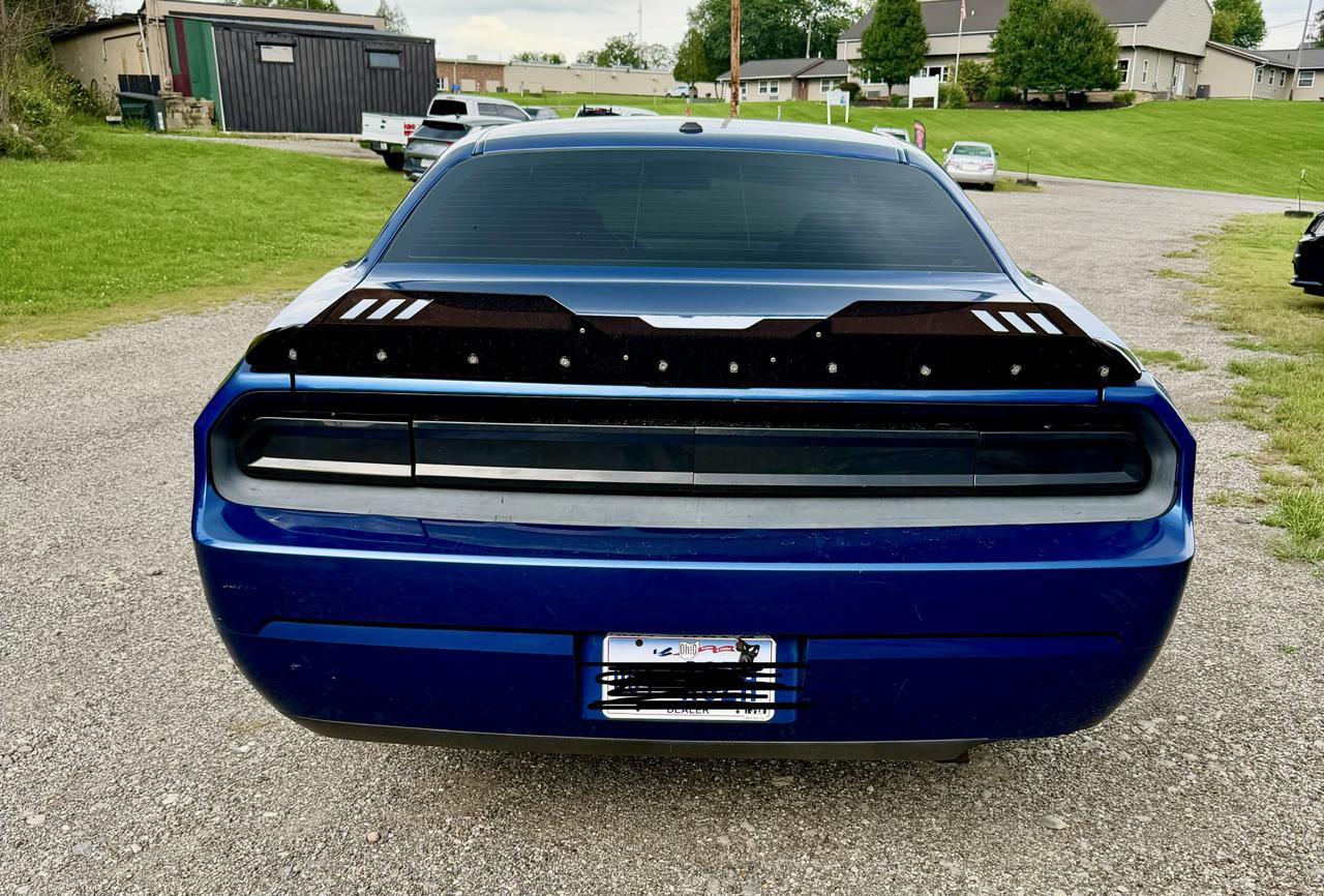 Dodge Challenger SE 2010