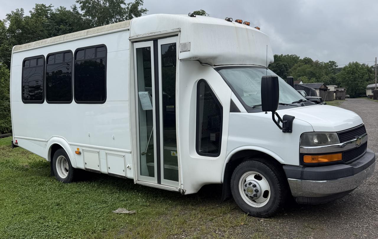 Chevrolet Express G4500 2014