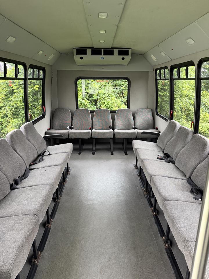 Chevrolet Express G4500 2014
