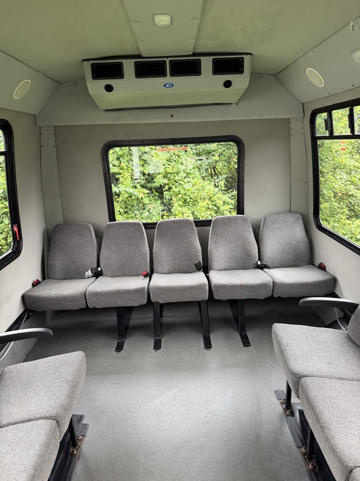 Chevrolet Express G4500 2014