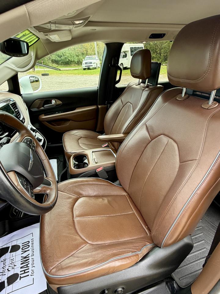 Chrysler Pacifica Limited 2017