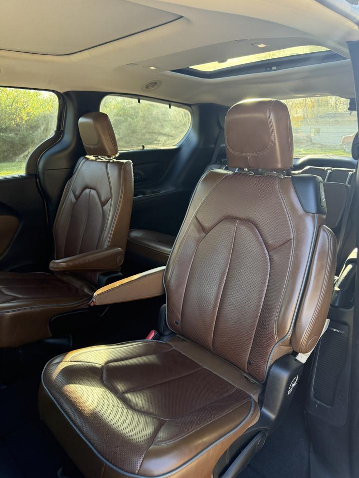 Chrysler Pacifica Limited 2017