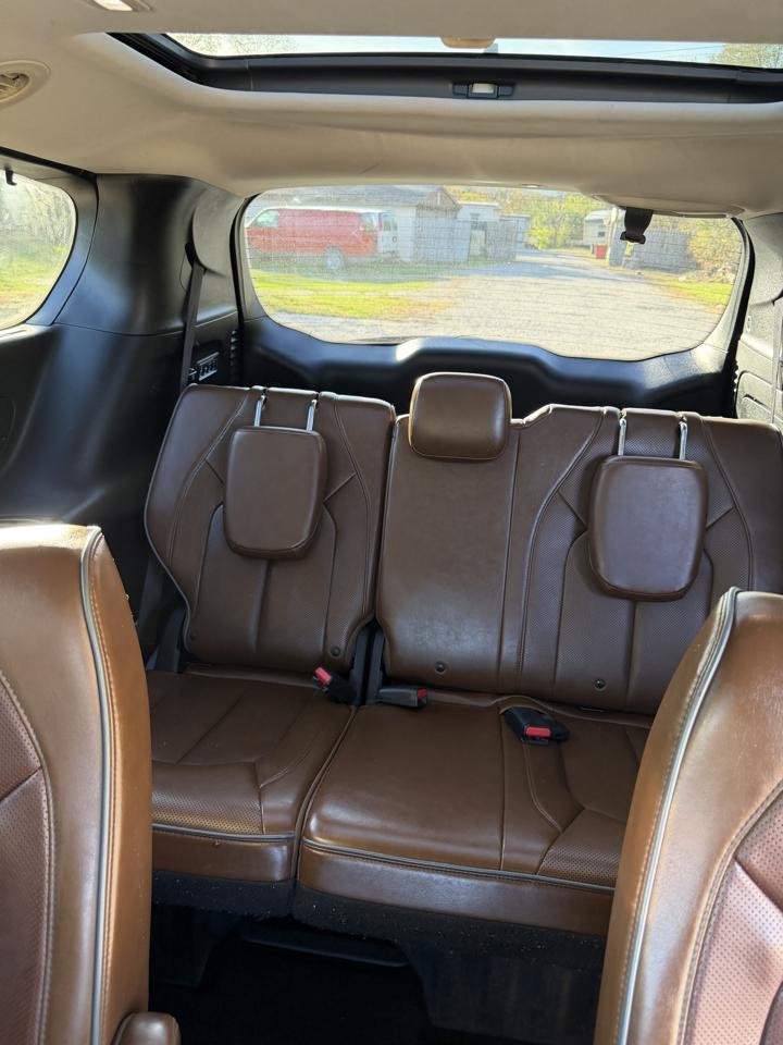 Chrysler Pacifica Limited 2017
