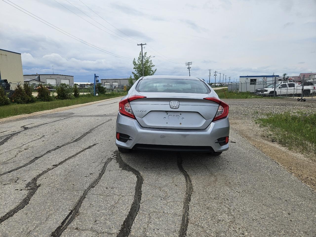 Honda Civic LX Sedan CVT 2017